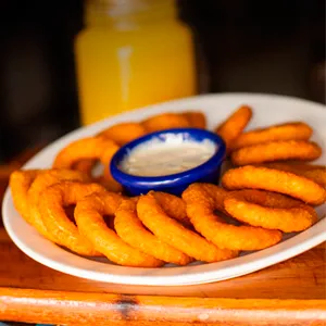 Onion Rings acompañados con Blue Cheese